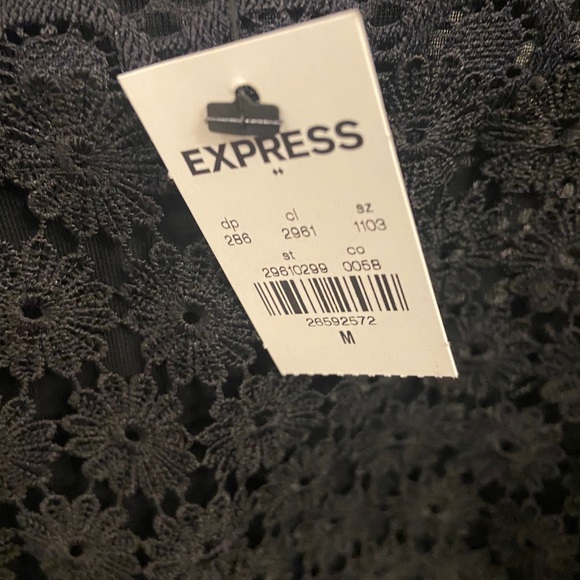 Express top med with zip down back - Picture 3 of 5